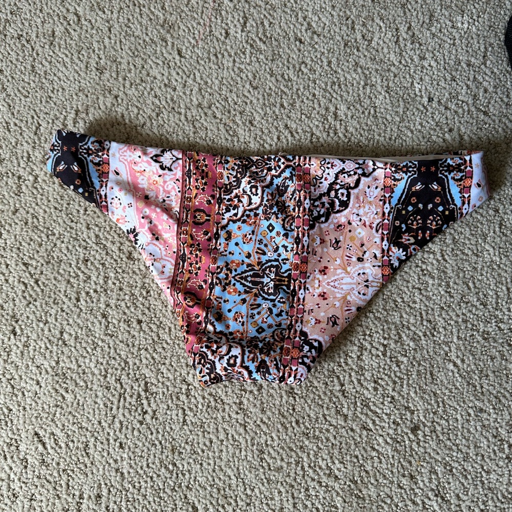 NWOT L*Space Sandy bohemian floral bikini bottoms - Picture 4 of 5